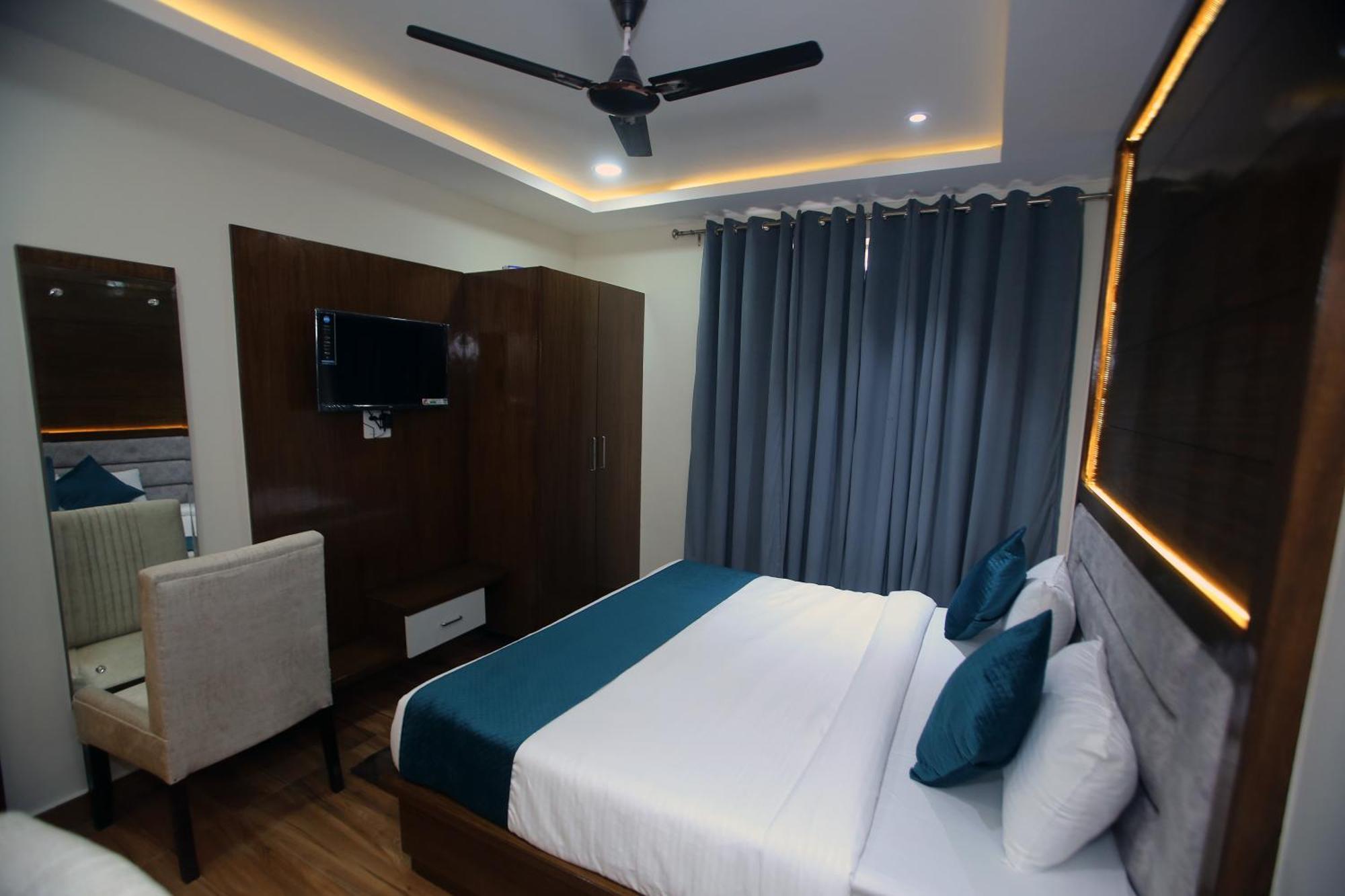 Affluence Hotel Kharar Luaran gambar