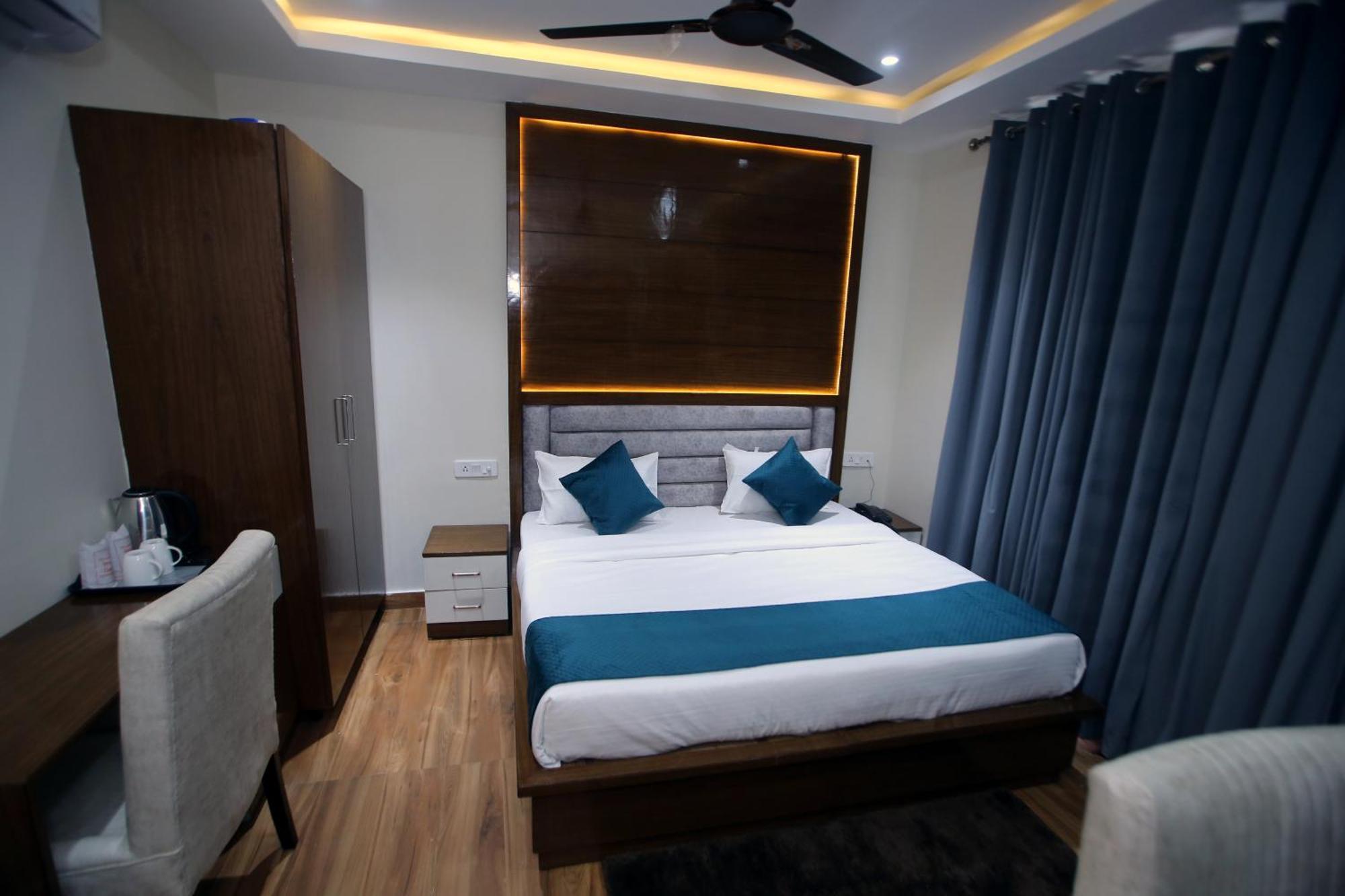 Affluence Hotel Kharar Luaran gambar